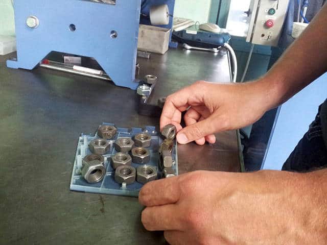 putting-weights-on-the-case